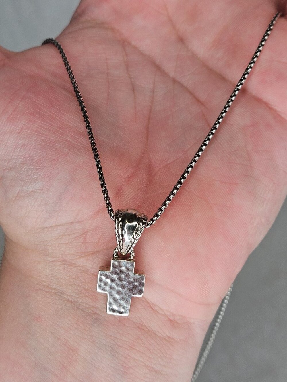 JAI by John Hardy Textured Cross Pendant Charm with Box Link Chain Necklace 19in